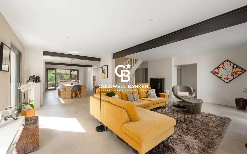 Maison à vendre à Hossegor - 180 m², piscine chauffée, 4 chambres, terrain 1 500 m²