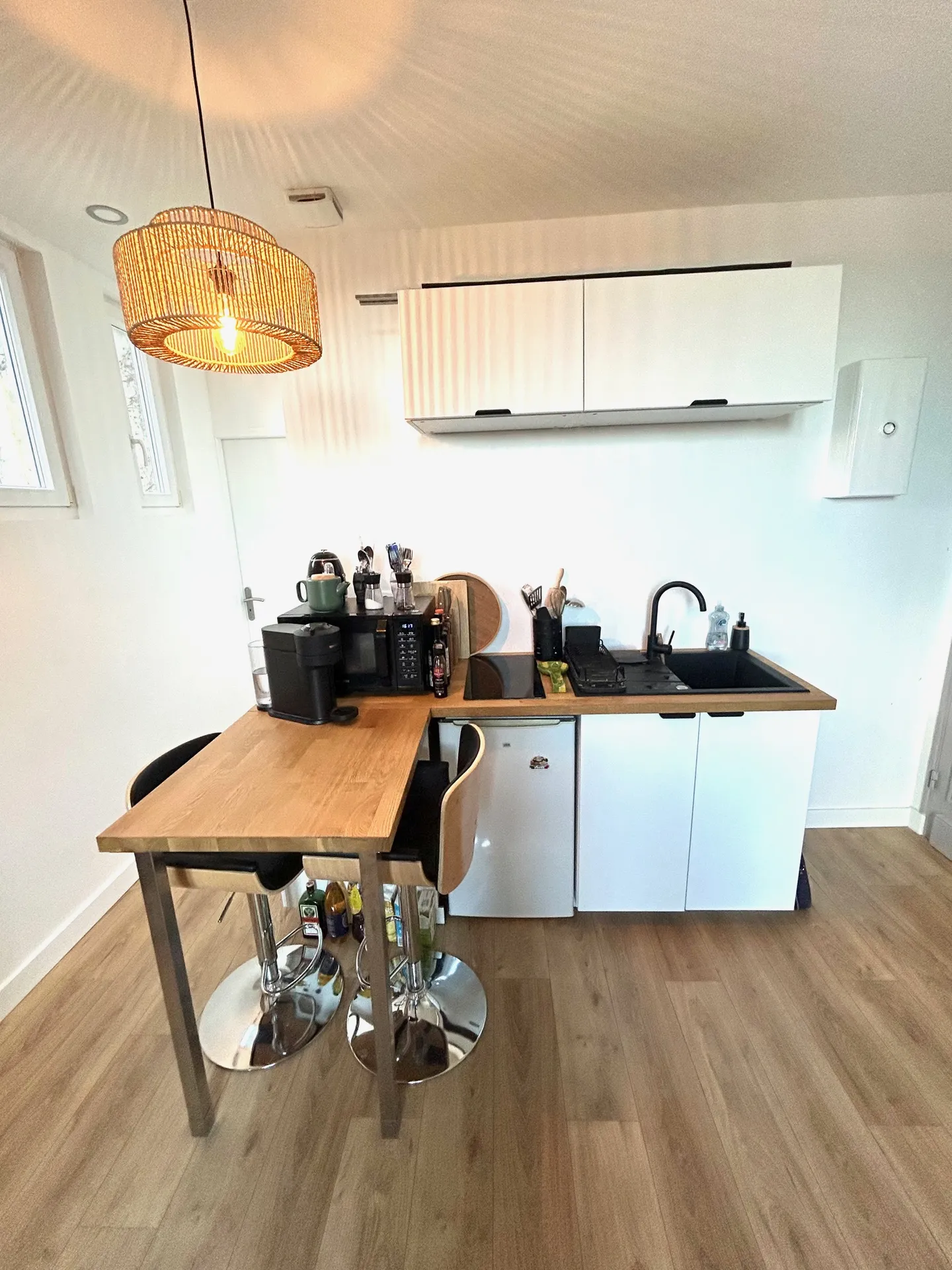 Joli T2 rénové dans immeuble en pierre Bordeaux Caudéran, Parc Bordelais