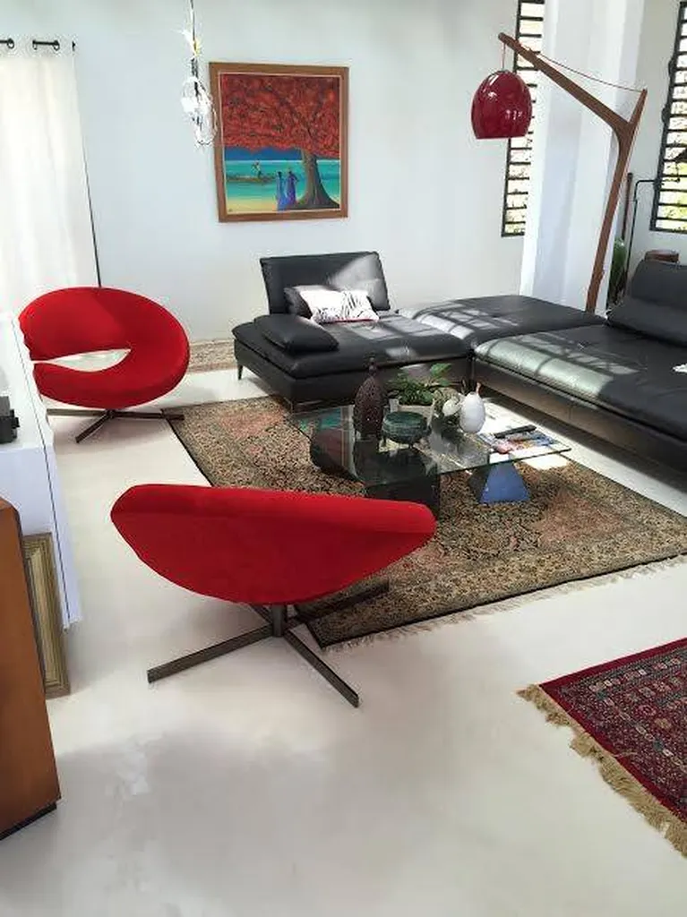 SOL EN BETON CIRE TERRE DU MONDE DANS VILLA CONTEMPORAINE A TAHITI