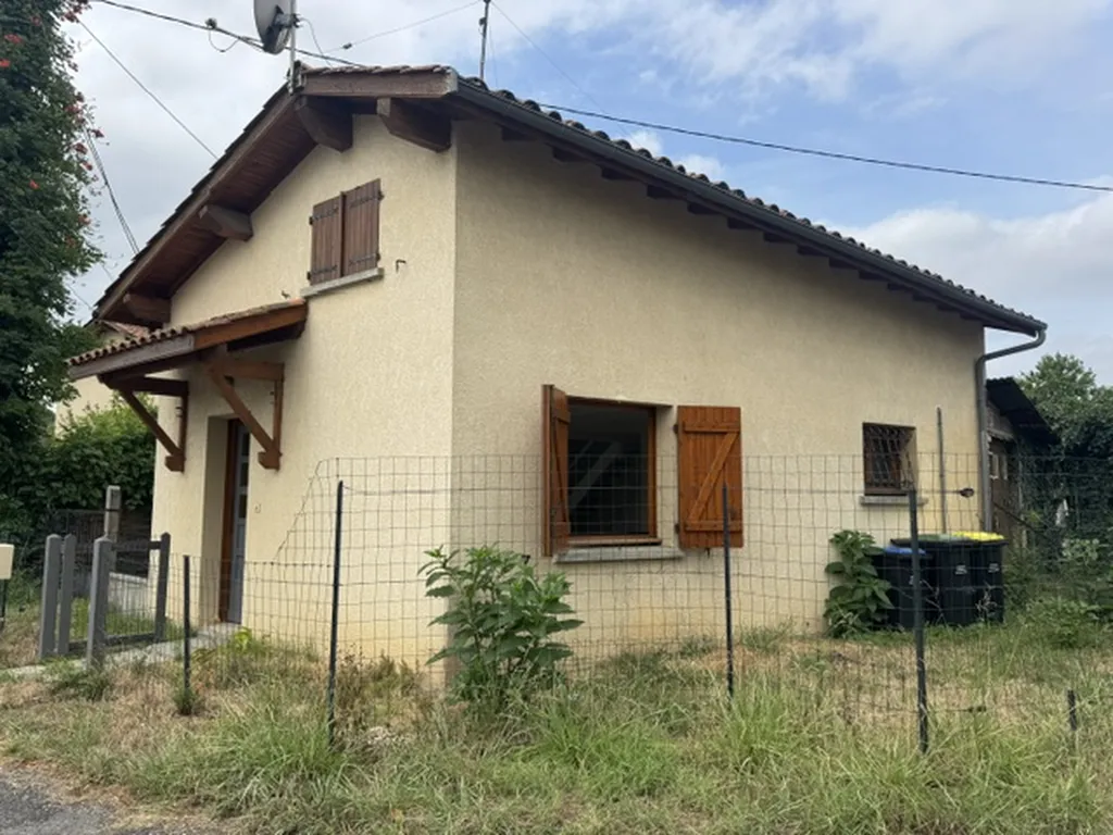 Maison avec jardinet – À rénover, à imaginer, à vos idées !