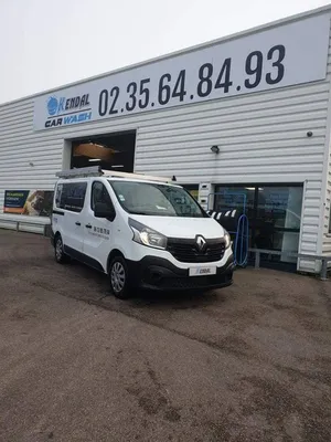 Rénovation complète d’un Renault Trafic dans notre garage situé près de Rouen 76