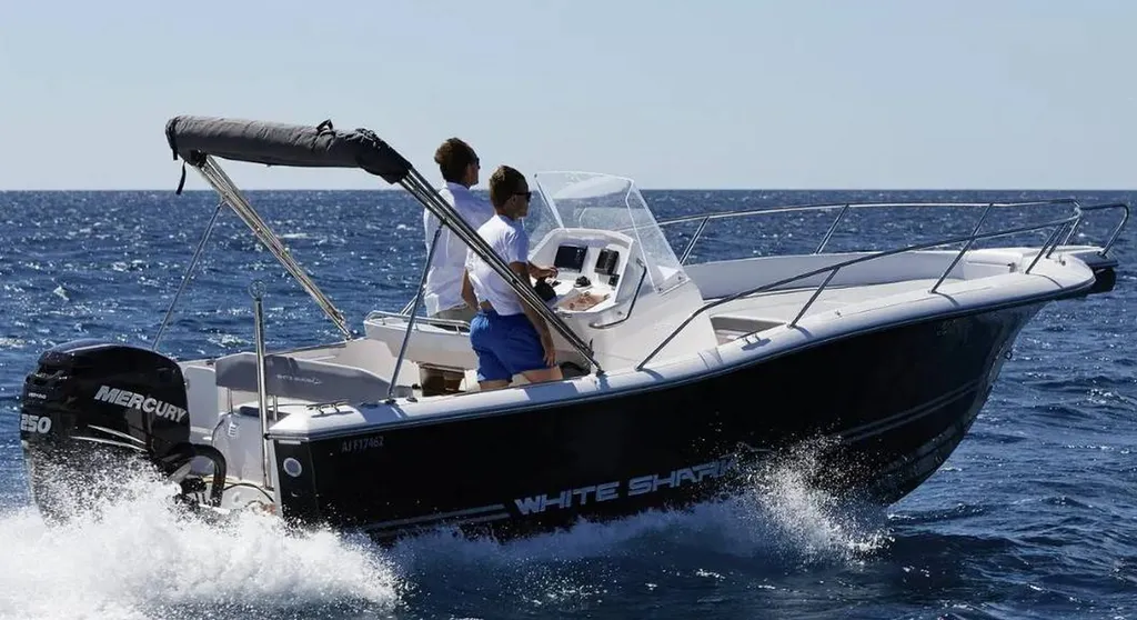 Vend bateau neuf White Shark 230 CC à Bandol
