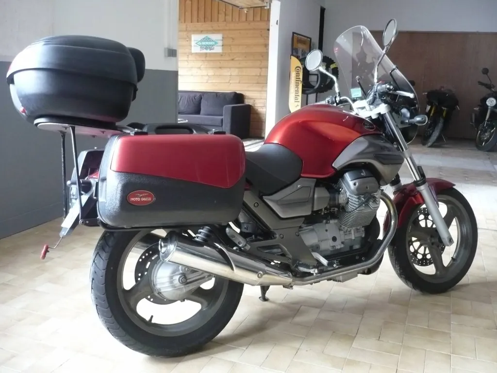 MOTO GUZZI BREVA V750IE