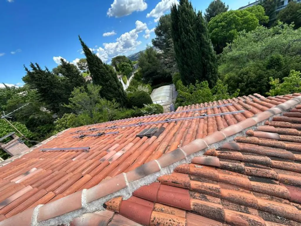 Installation sur mesure de panneaux solaires Dualsun dans les Bouches du Rhône dès 6 990€