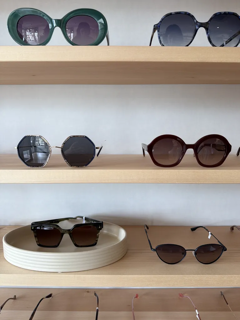 Collection de lunettes de soleil Gigi marque espagnole disponible en boutique proche castanet