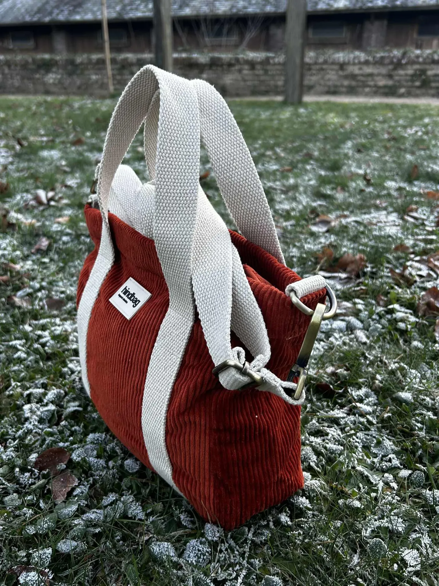 Sac Hindbag Louise en velours côtelé brique