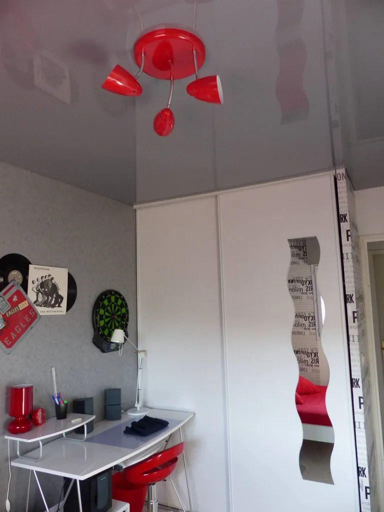 Comment apporter de la modernité ou de l'originalité dans une chambre d'adolescent ? St Lys