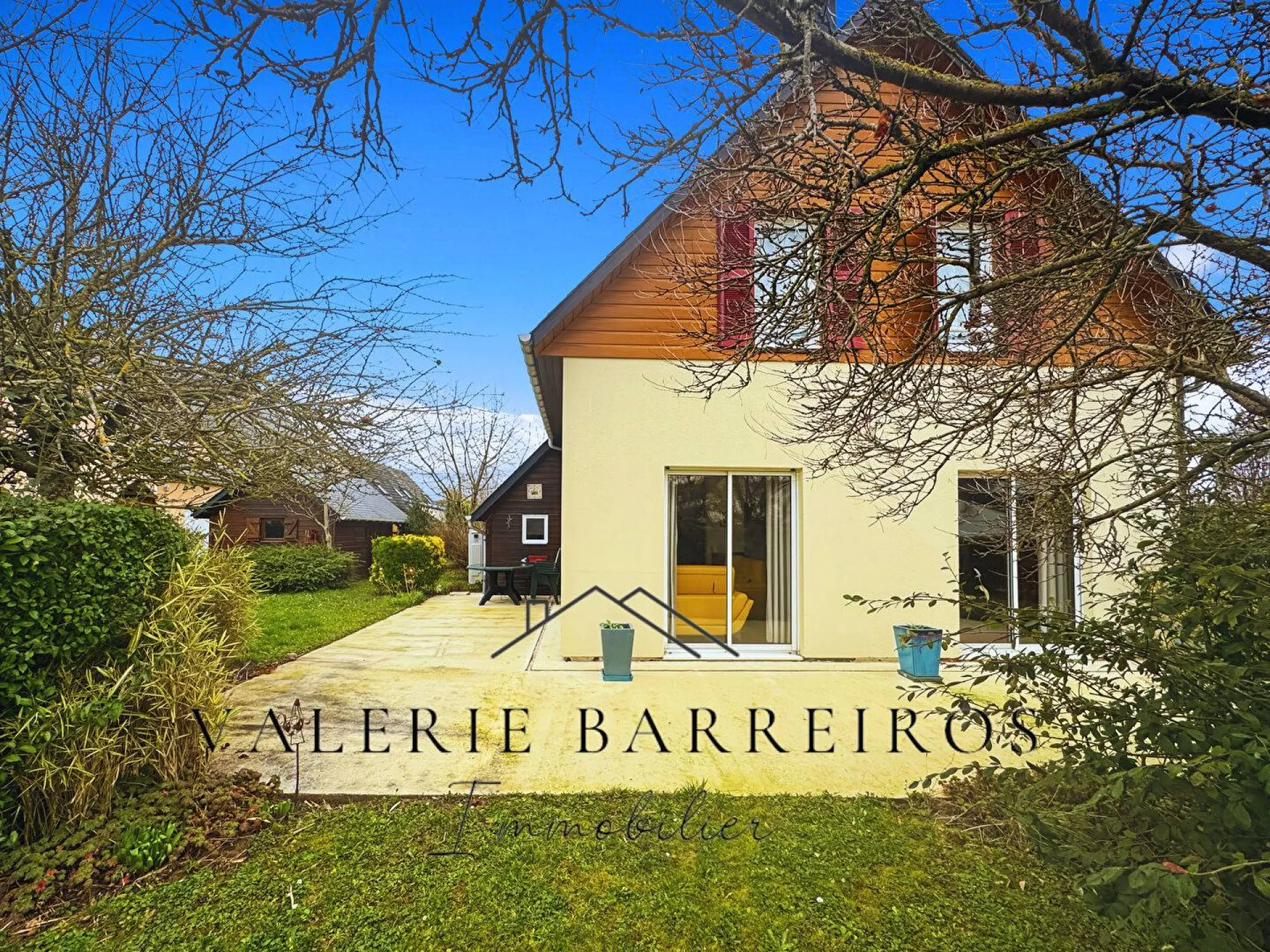 Charmante maison de 120 m² édifiée sur un terrain de 577 m² à vendre sur la commune de TOURVILLE LA RIVIERE 76410