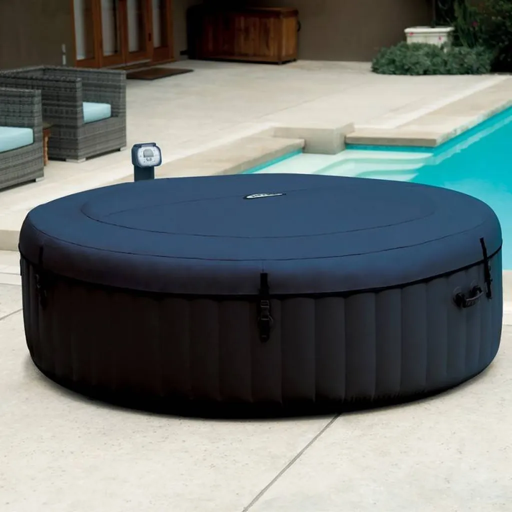 Pure Spa Bulles LED 6 places INTEX chez Aquarev'Piscines à Les Mées dans le 04