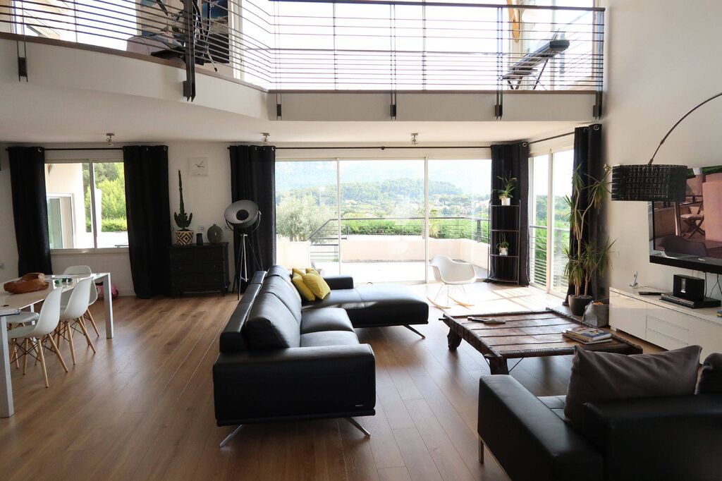 Villa récente à l'achat à Cassis