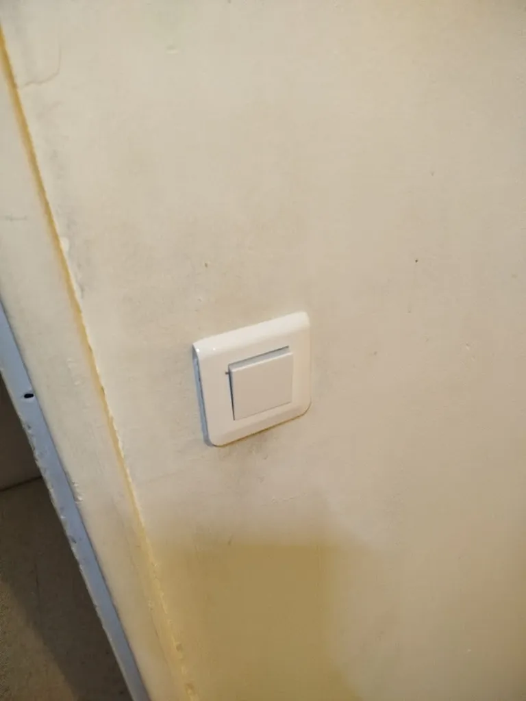 Remplacer son appareillage électrique Legrand Mosaic par infiny elec à Montpellier