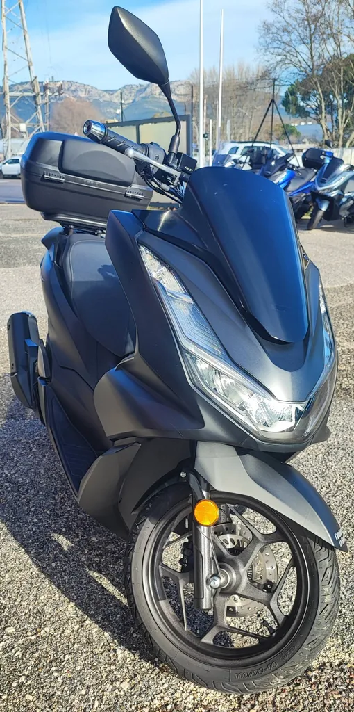  HONDA PCX 125 DU 08/2023 AVEC 4153 KM.