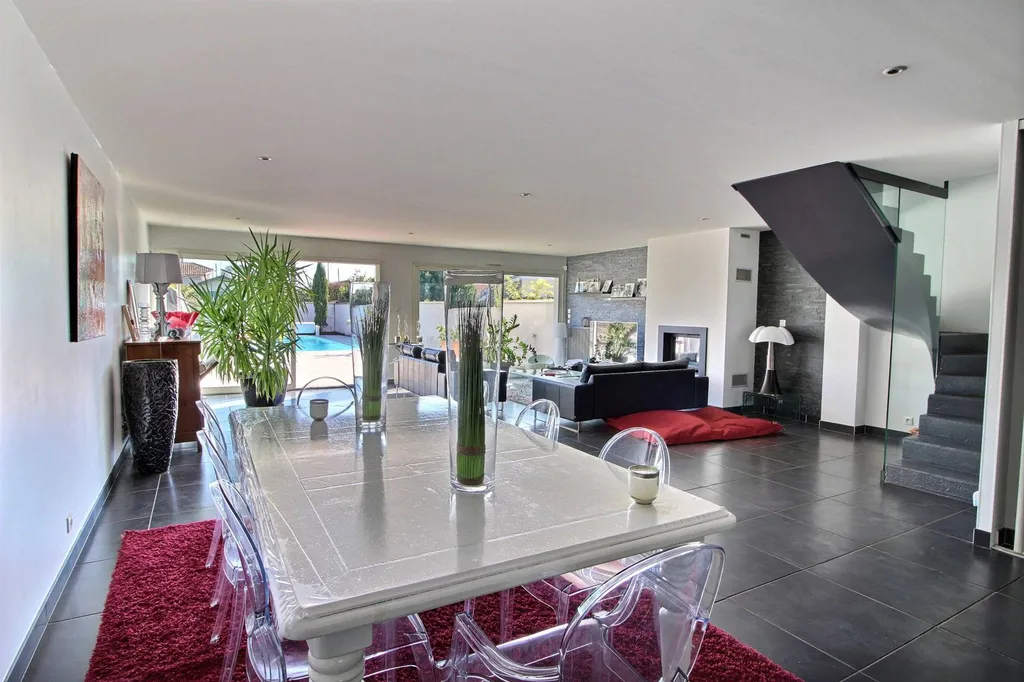 Acheter maison contemporaine familiale avec piscine quartier les Echoppes PESSAC