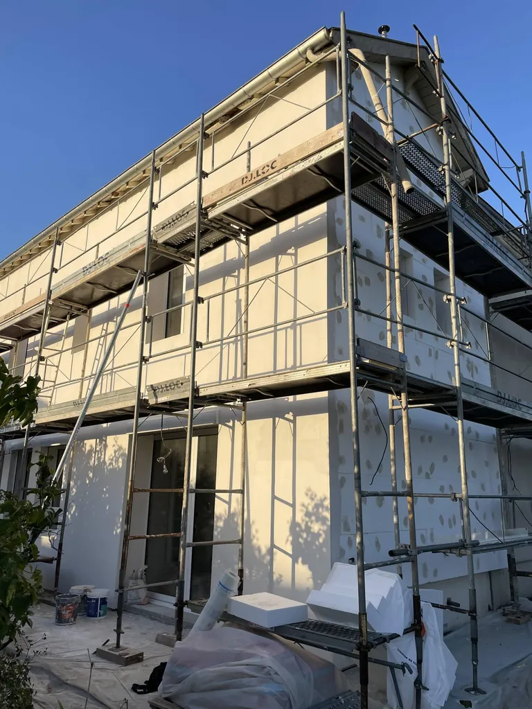 Travaux d'isolation par l'extérieur à Belleville en Beaujolais près de Villefranche sur Saône (69)