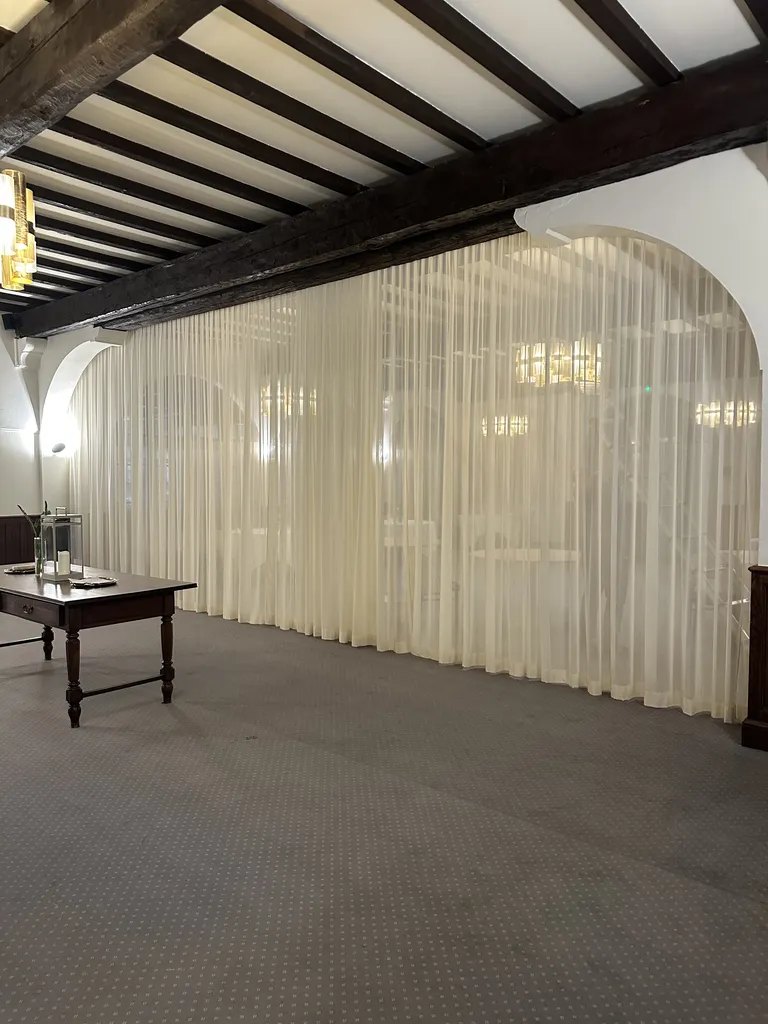 Agencement textile de l’Hôtel Château de Fontager à Serves-sur-Rhône