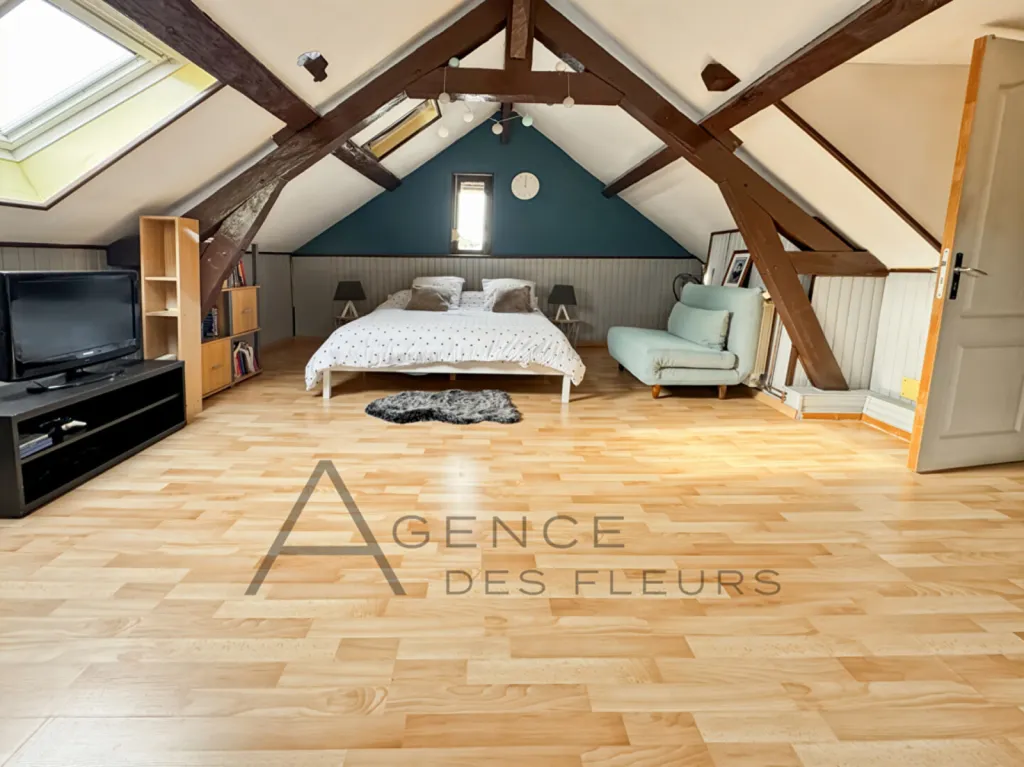 A vendre, maison familiale de 163m² sur un terrain de 263 m² situé à Elbeuf 76500