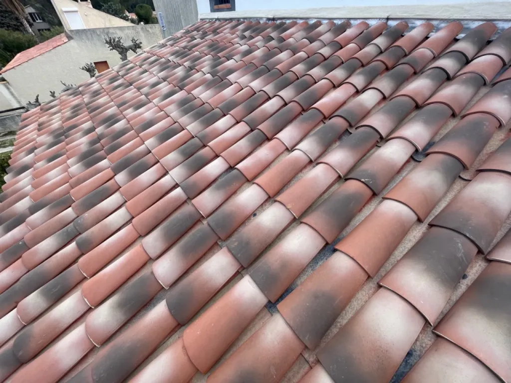 toiture PST Canal près de martigues fini