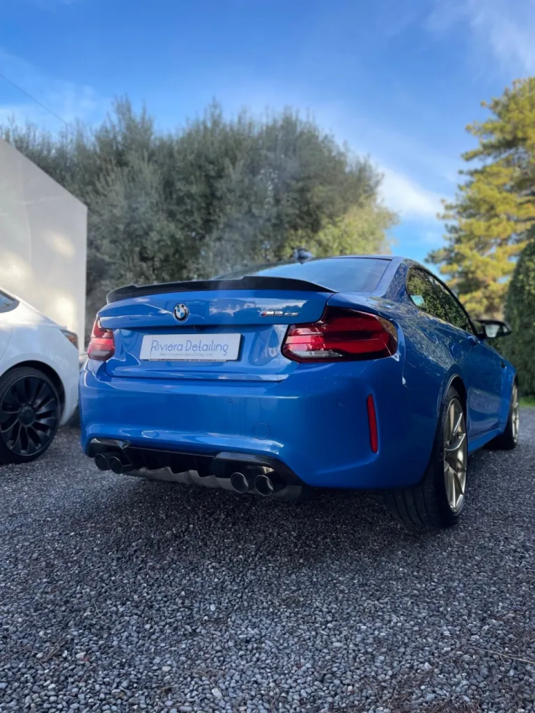 Detailing et pose d'un traitement céramique GTECHNIQ sur une BMW M2 CS à Monaco dans les Alpes-Maritimes