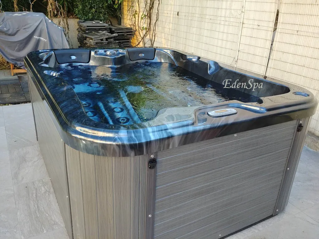 spa jacuzzi 3 places marseille