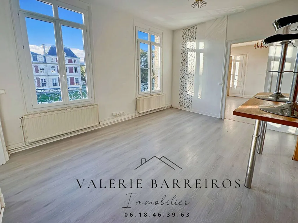 A  acheter superbe appartement type T3 de 77 m² sur la commune de Elbeuf 76500