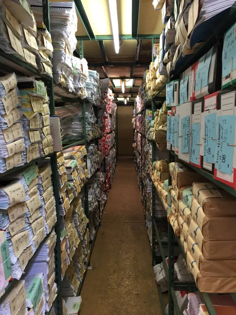 Stockage et destruction d'archives pour les entreprises à La Rochelle en Nouvelle Aquitaine