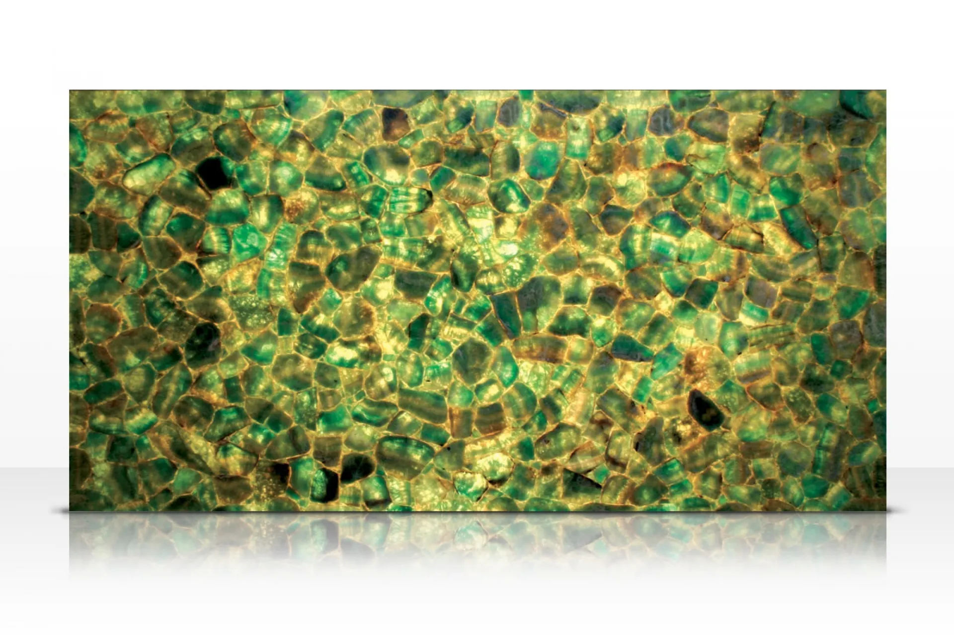 Tranche Emerald Fluorite rétroéclairée