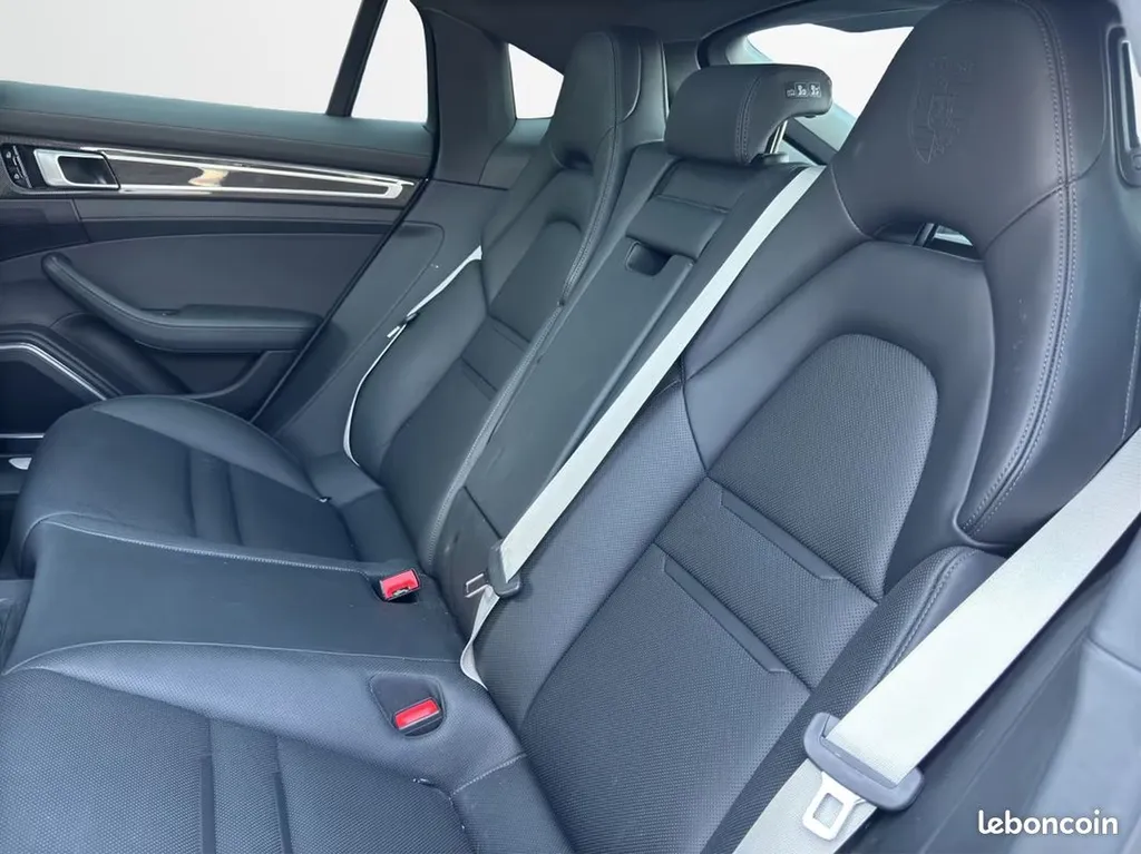 Porsche Panamera 4S E-Hybrid 560 ch – 2021 – Importation Porsche Allemagne – Garantie Porsche Approved