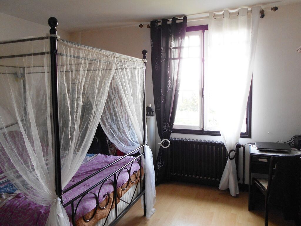 MAISON NORMANDE Entre BERNAY et THIBERVILLE