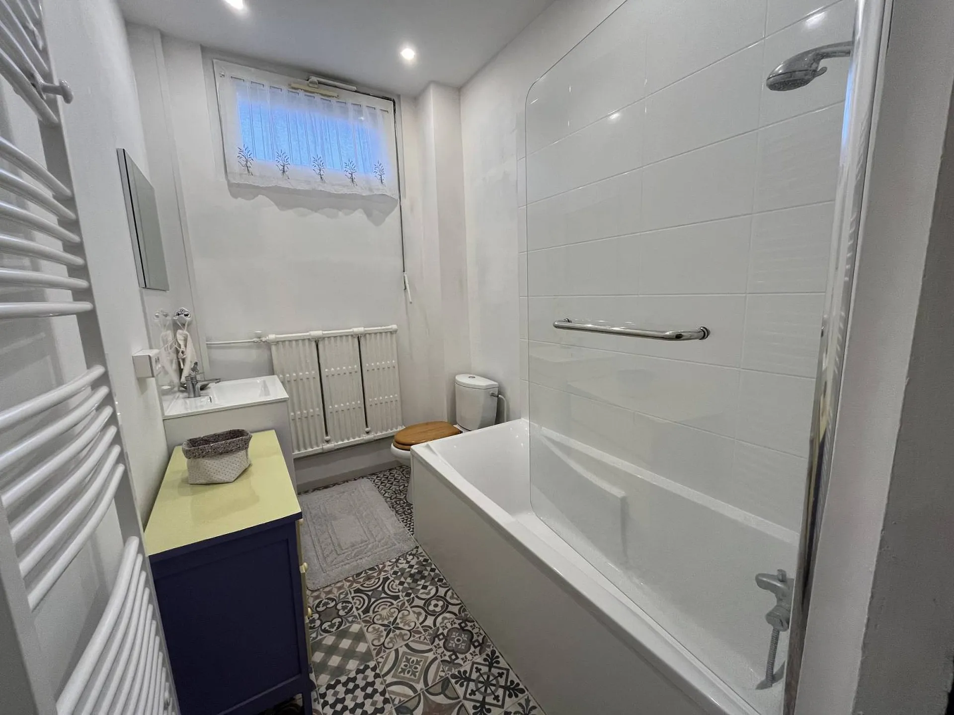 Maison de caractère, à vendre, à Bolbec  proximité centre ville