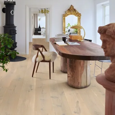 Trouvez le parquet contrecollé idéal pour votre rénovation dans notre magasin spécialisé proche de Rouen, à Franqueville-Saint-Pierre.