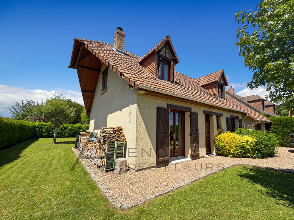 À vendre, belle maison lumineuse de 102m² sur un terrain de 665 m² situé à LA LONDE 76500