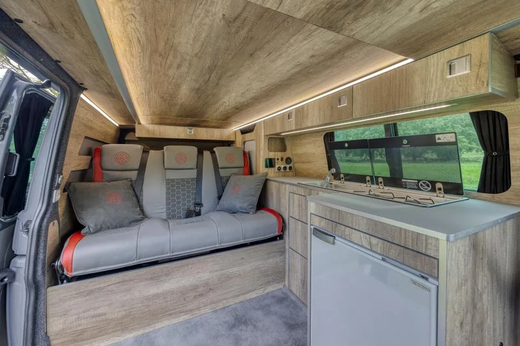 Spécialiste aménagement intérieur Van Volkswagen à Annecy