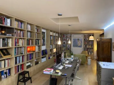 bibliothèque sur mesure avec portes sur l'isle jourdain