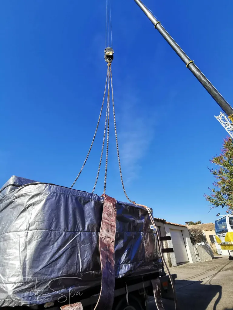 spa jacuzzi grue installation aix en provence