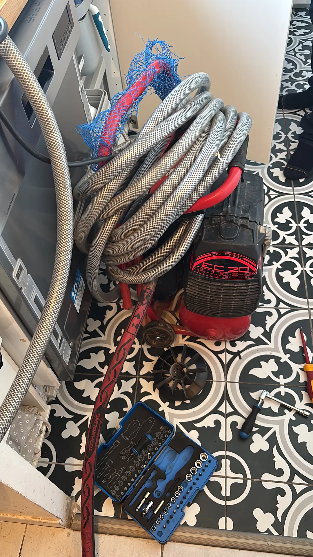 Désembouage d’une installation de réseau de chauffage complètement emboué à Montreuil