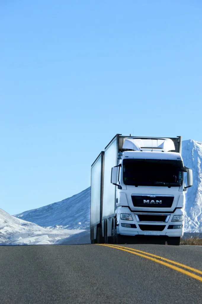 Garage poids lourds et camion pour réparation à Yvrac