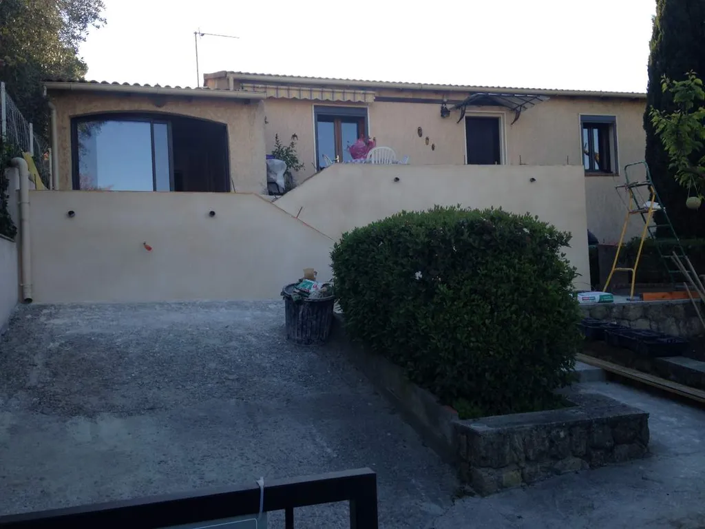 Agrandissement de la terrasse d'une maison individuelle à Salon de Provence