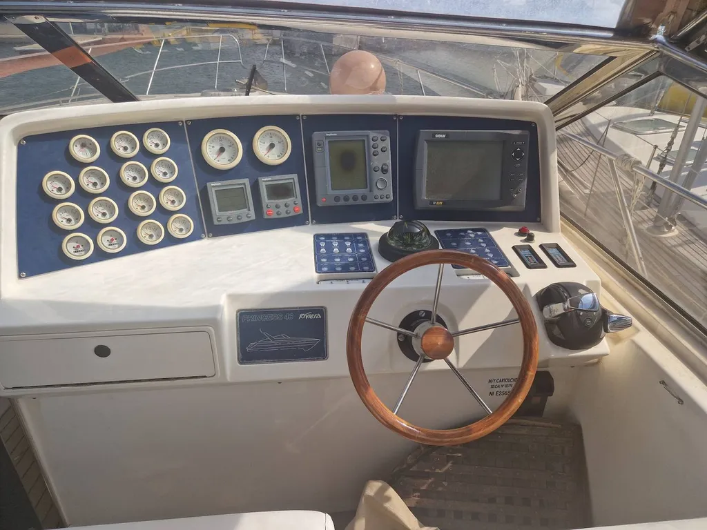 Bateau occasion Princess 46 Riviera Bandol