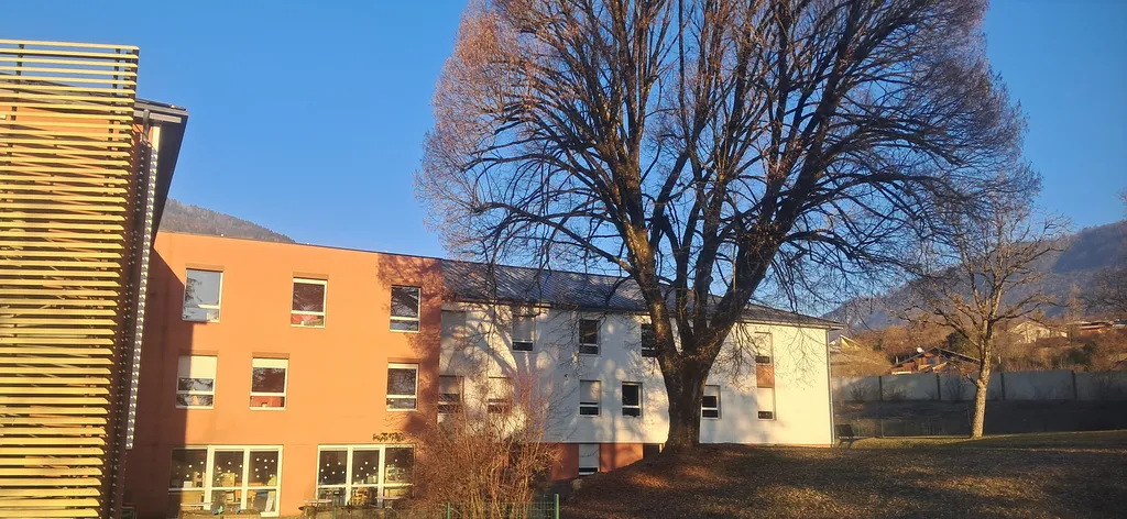 Le Clos Casai : un établissement d’hébergement pour personnes âgées situé au cœur de la commune de Marignier