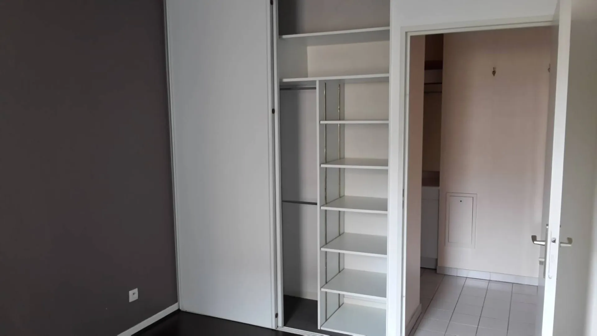 Appartement avec extérieur et stationnement à louer  à Lyon Monplaisir