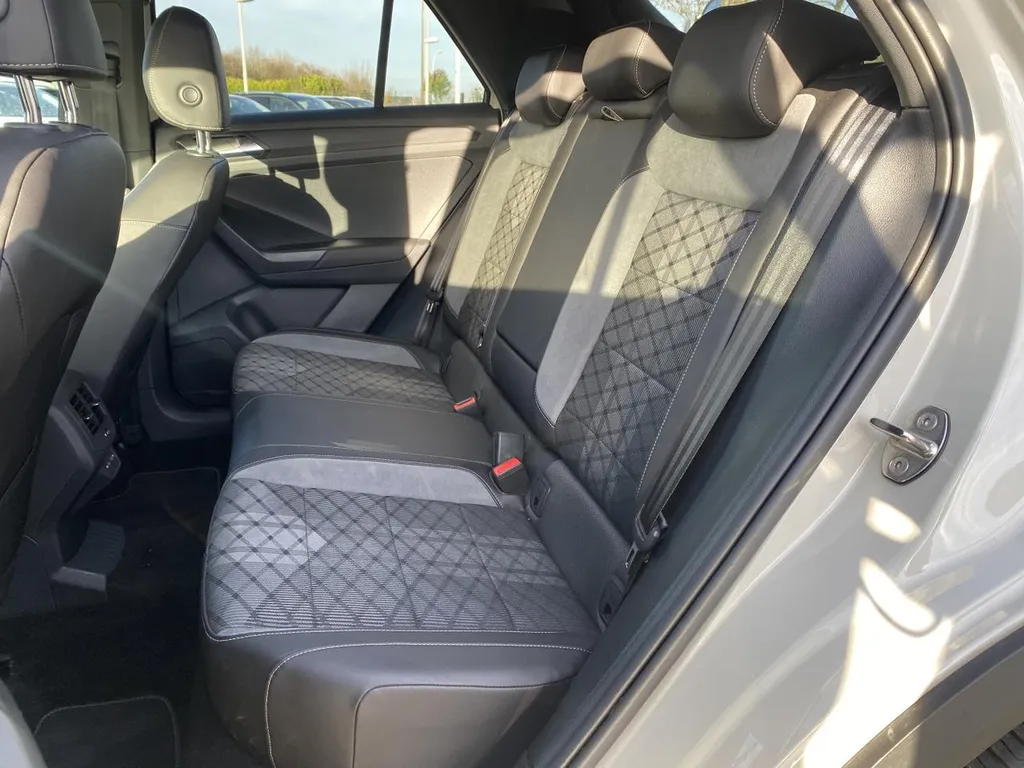 Volkswagen T-Roc R-Line 150 DSG occasion près de Rouen – SUV essence automatique récent