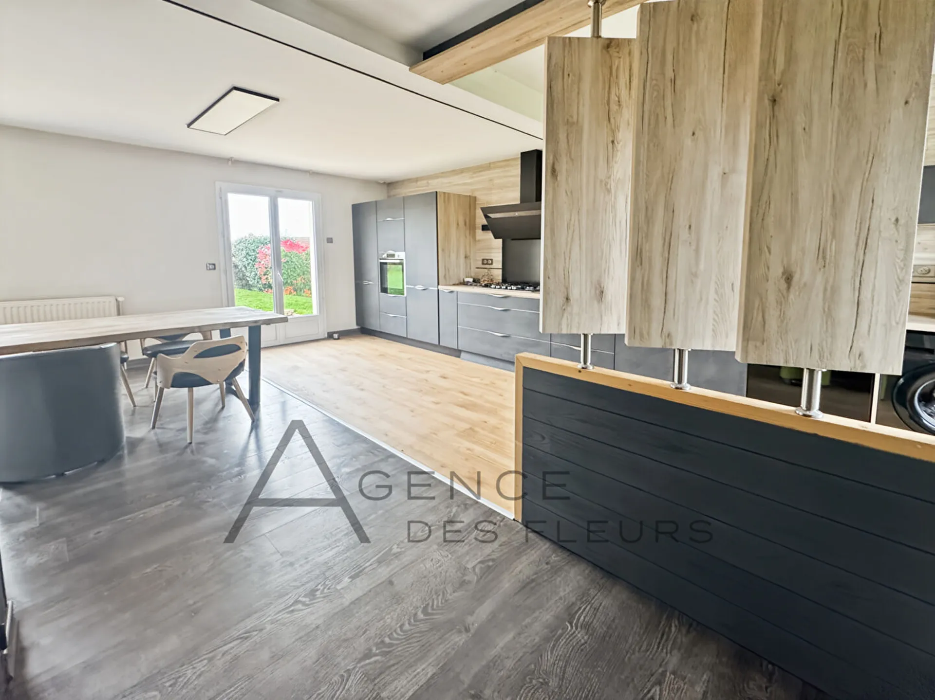À vendre, maison d'habitation de 123 m² sur un terrain de 1025 m² situé à Saint-Aubin-les-Elbeuf 76410