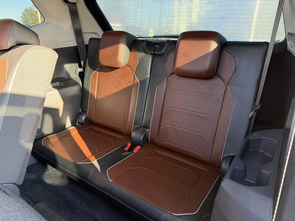 Volkswagen Tiguan Allspace occasion proche Rouen : SUV 7 places Elegance Exclusive garanti chez Caudebec Automobiles La Frénaye