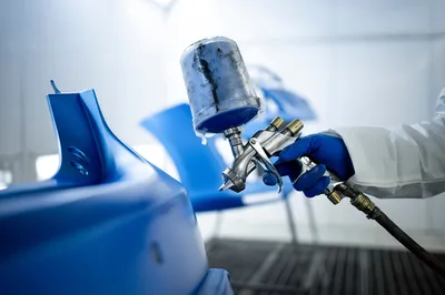 Rénover la peinture automobile avec une finition durable et professionnelle dans le secteur de Poussan et Sète