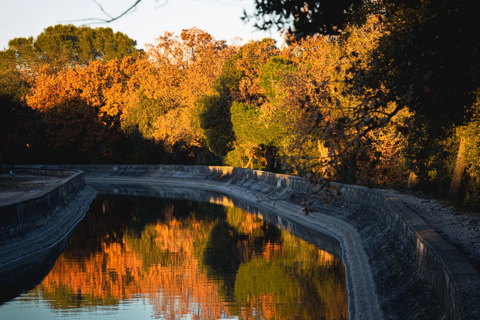 Balade à l’Aqueduc de Roquefavour depuis thecamp Hotel : Site historique et Panoramas près d’Aix-en-Provence