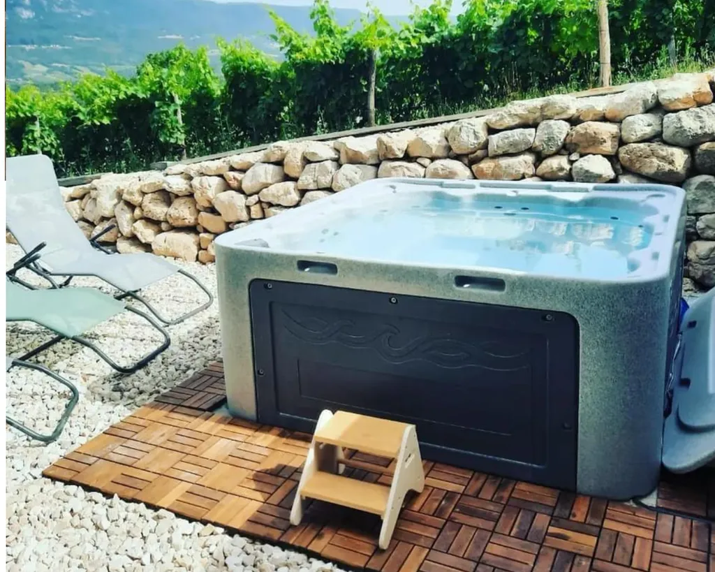 Justin spa 5pls - 5 Places – Places allongées