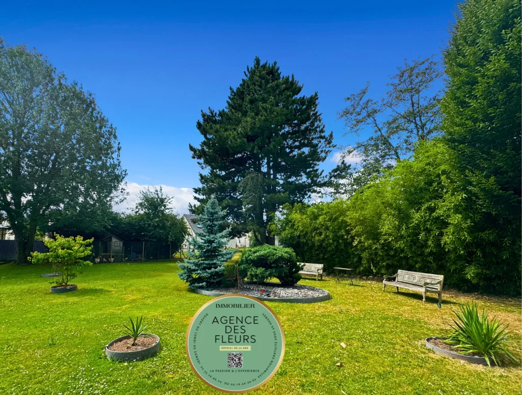 A saisir chaumière de 170 m² édifiée sur un terrain de 1963 m² sur la commune de BOSROUMOIS 27670