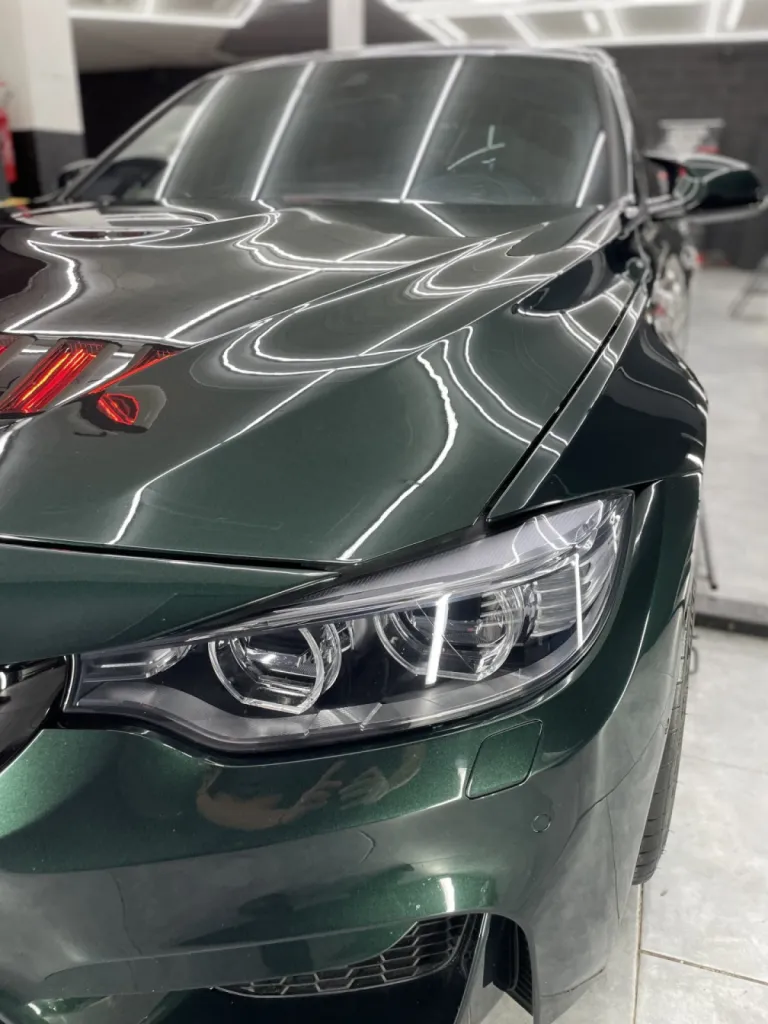 Préparation et la pose de protection céramique complète Gtechniq (carrosserie,jantes, vitrage) d'une BMW M3 compétition à Mougins près d'Antibes