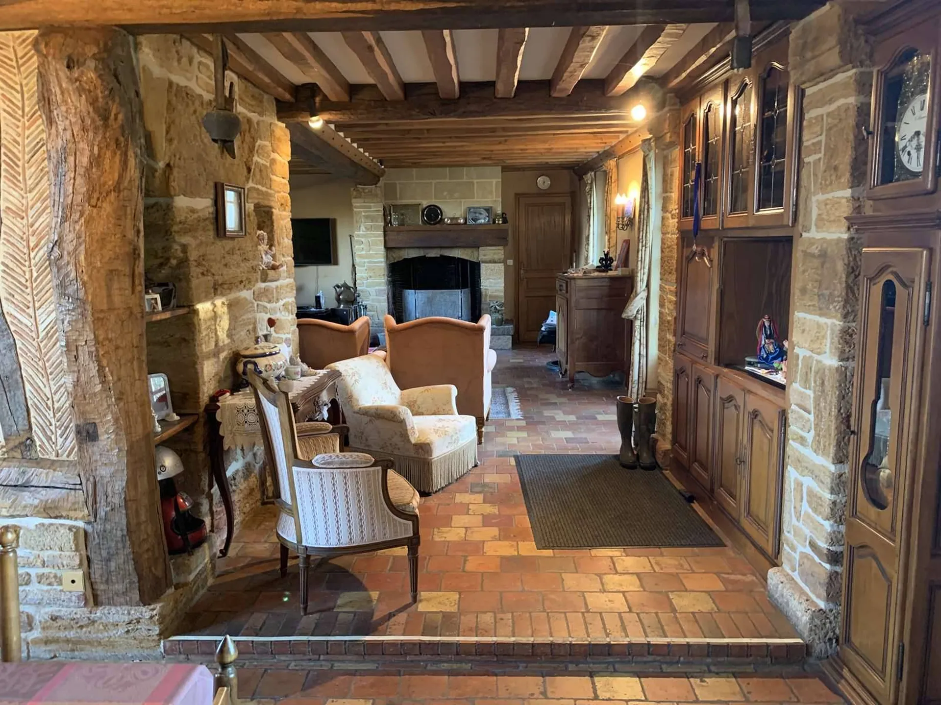 A VENDRE Manoir en colombages avec 100 ha de terres, dans la Région de VIMOUTIERS 61120