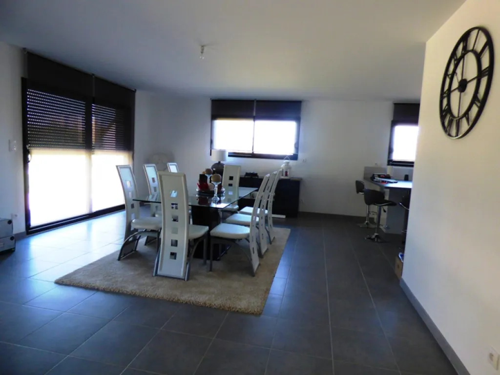 Vend pavillon de plain pied avec garage et dépendance proche Saint Cyr la Campagne 27370